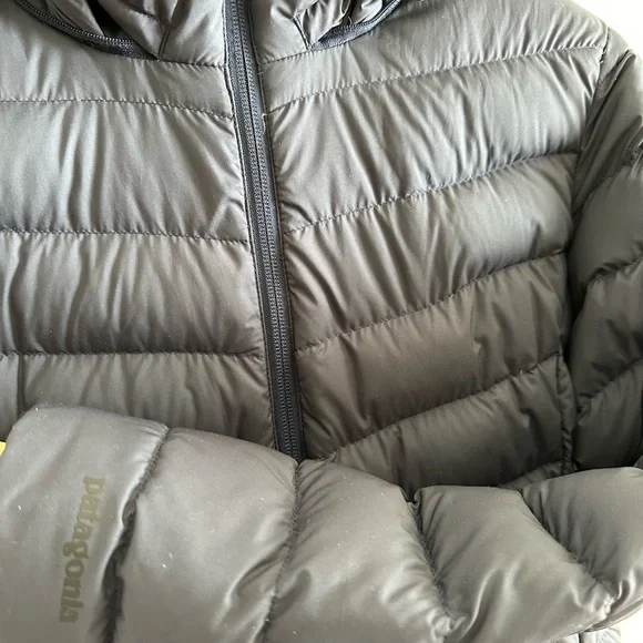 Women’s xs navy long Patagonia coat - Picture 10 of 10